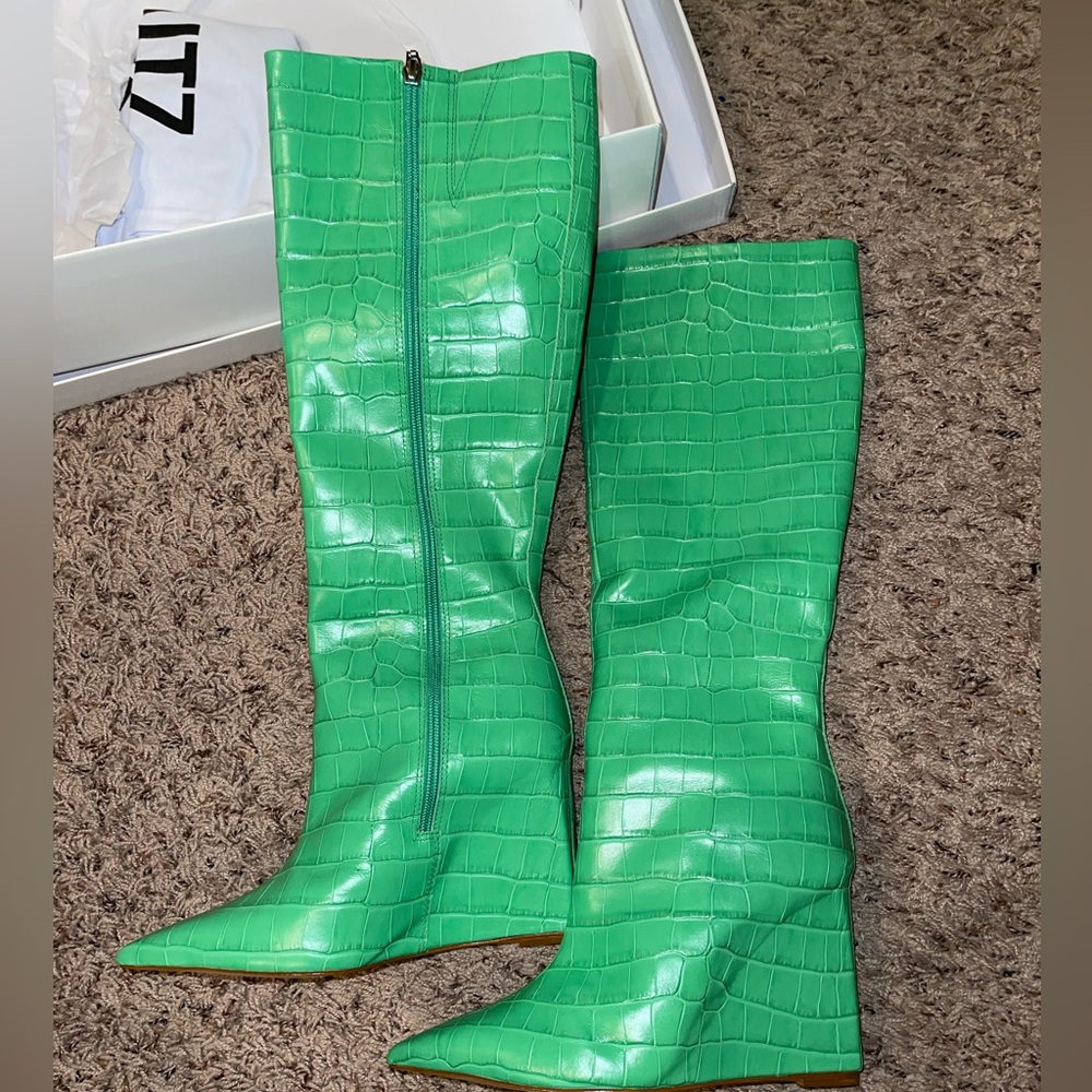 Schutz boots